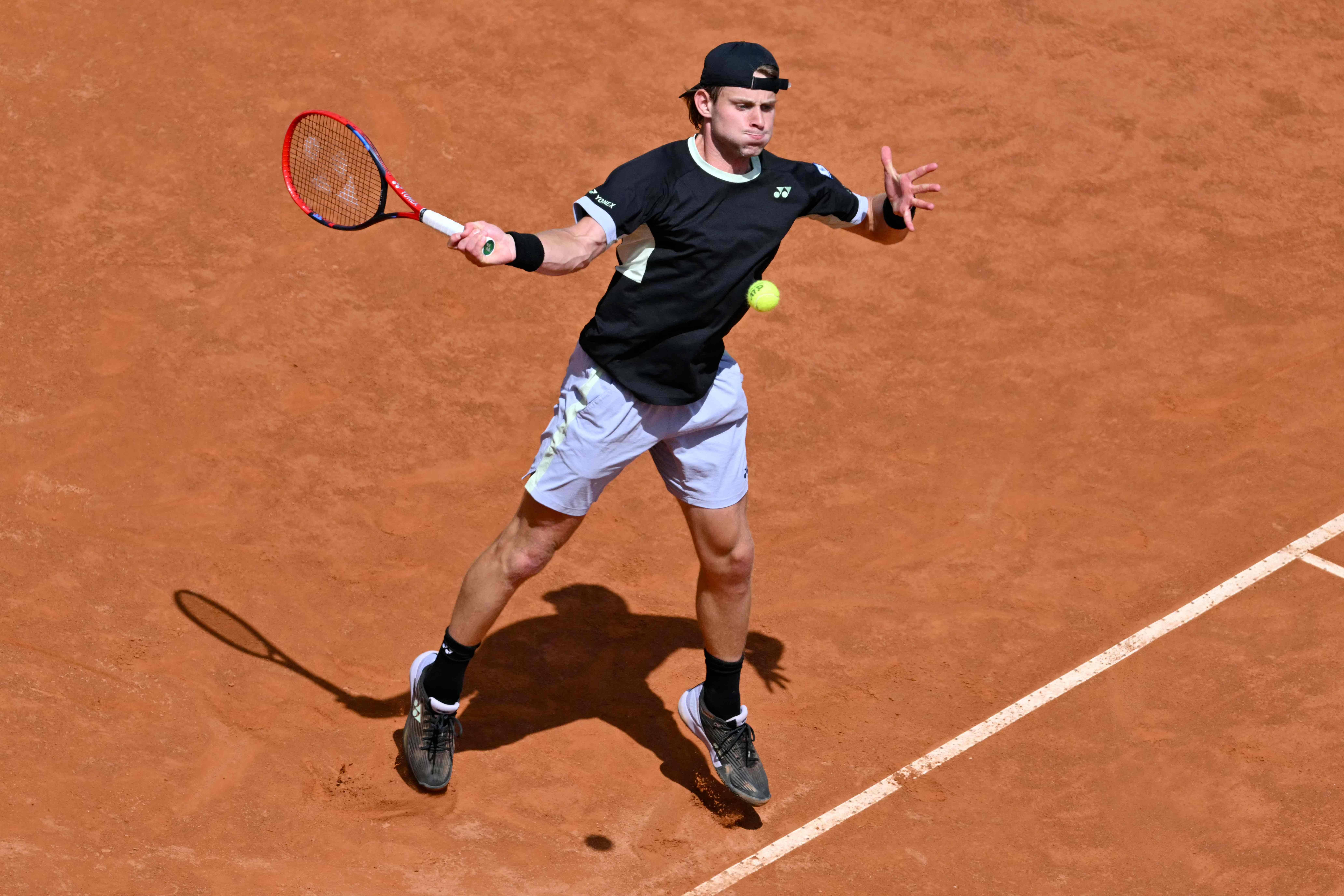 欧洲网球队爆冷英国网球队,纳达尔高光表现的简单介绍 欧洲网球队爆冷英国网球队,纳达尔高光表现的简单介绍