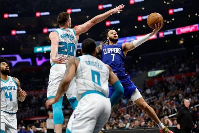 劲敌正面:实力巅峰对决,比赛进入白热化阶段的简单介绍 劲敌正面:实力巅峰对决,比赛进入白热化阶段的简单介绍