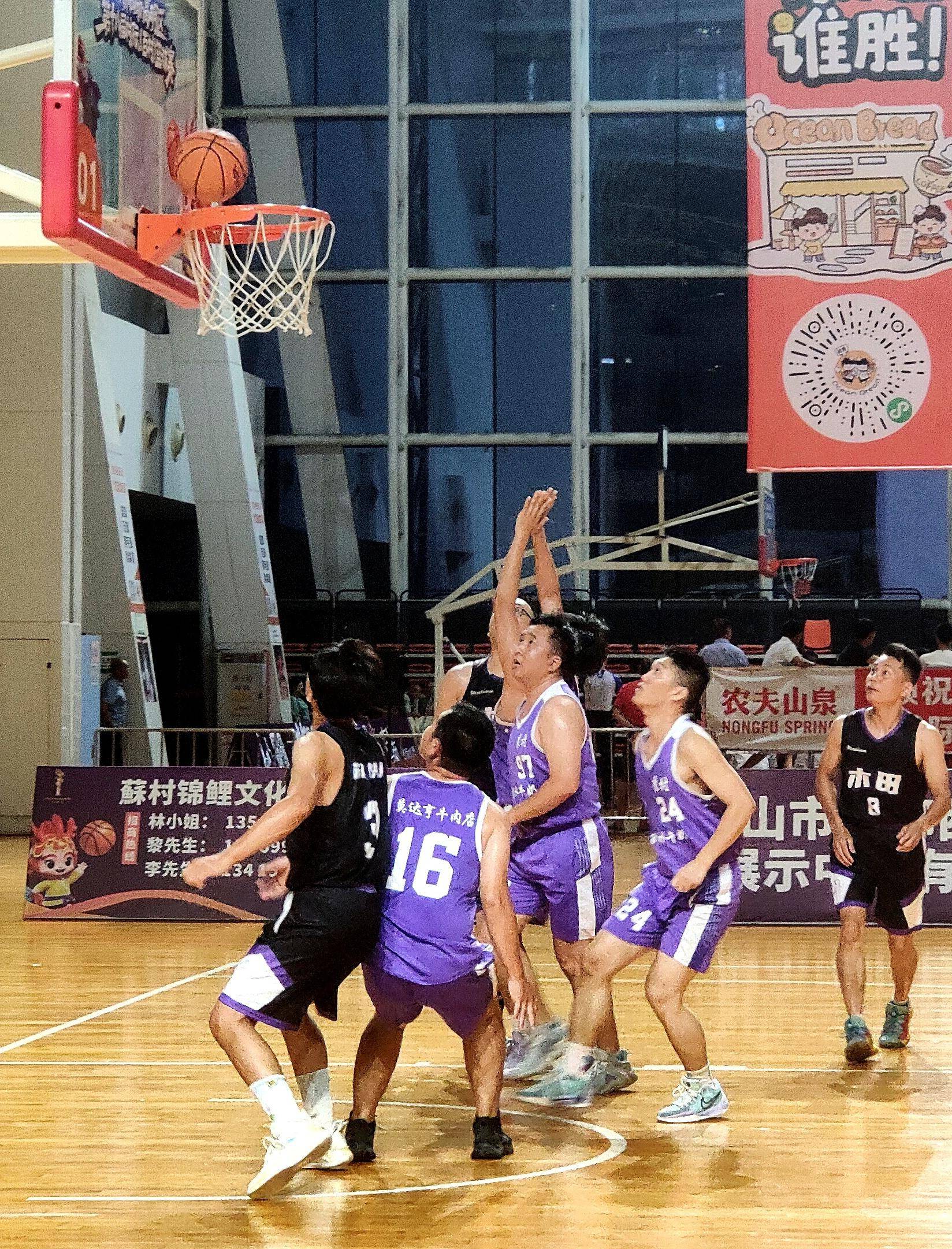 包含烟台篮球队取得胜利，向冠军发起冲击的词条