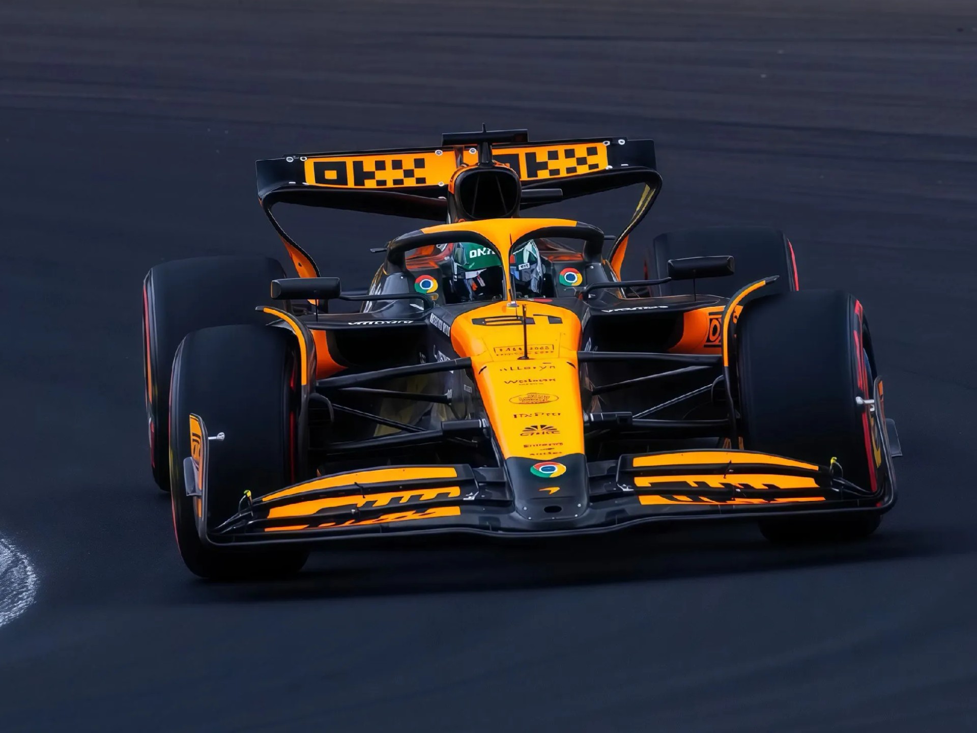 雷诺车队完胜迈凯伦，周冠宇关键制胜的简单介绍